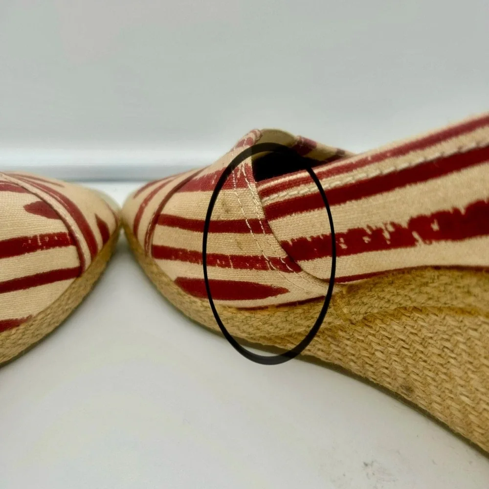 Toms Wedge‎ Espadrilles Shoes Women 8.5 Tan Beige Red Stripe Pep Toe Slip On